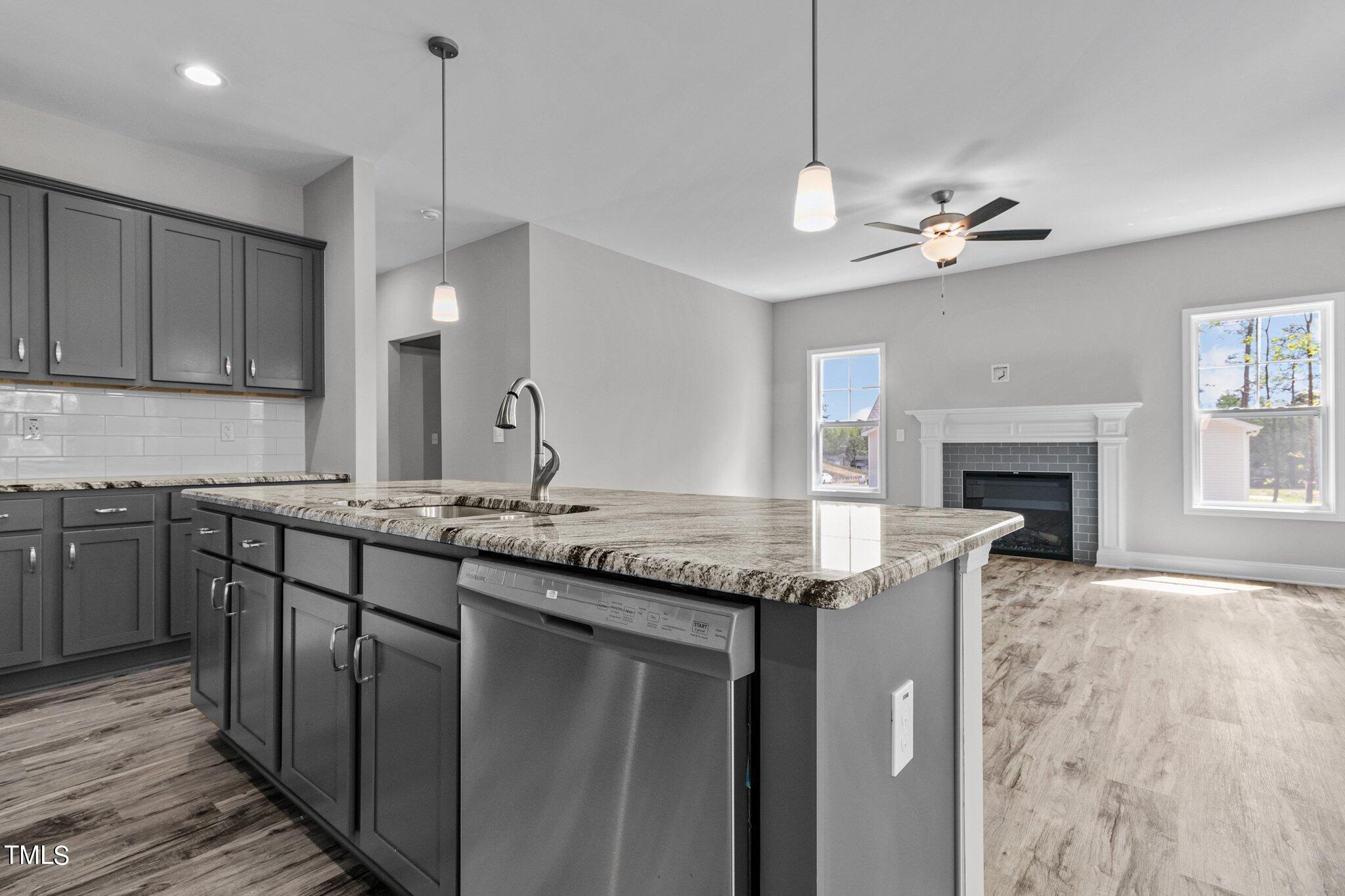 137 Regis Lane Coats, NC 27521 - Photo 11 of 36 21-web-or-mls-IMG_9223