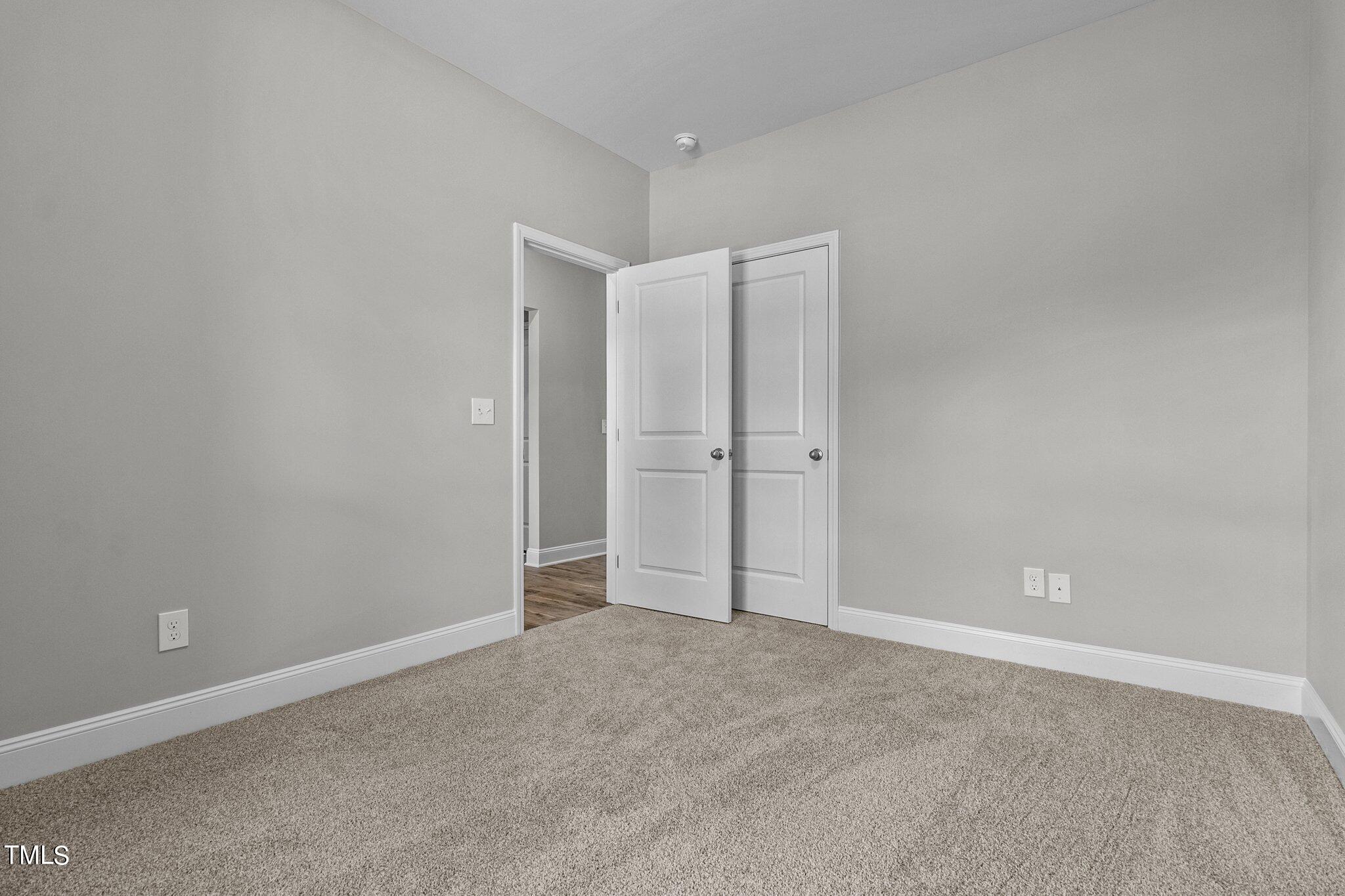 137 Regis Lane Coats, NC 27521 - Photo 18 of 36 10-web-or-mls-IMG_9187