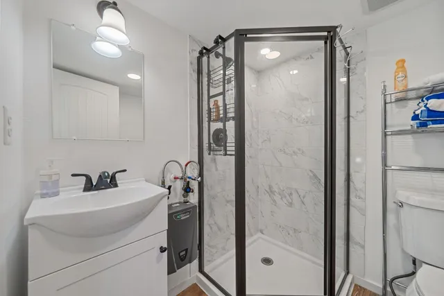 $465,000 | 28609 Paradise Manor Drive, Marble Falls, TX 78654