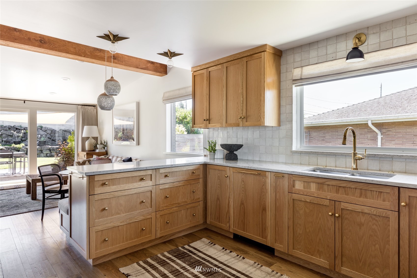 8708 22nd Avenue Northwest Seattle, WA 98117 - Photo 11 of 40