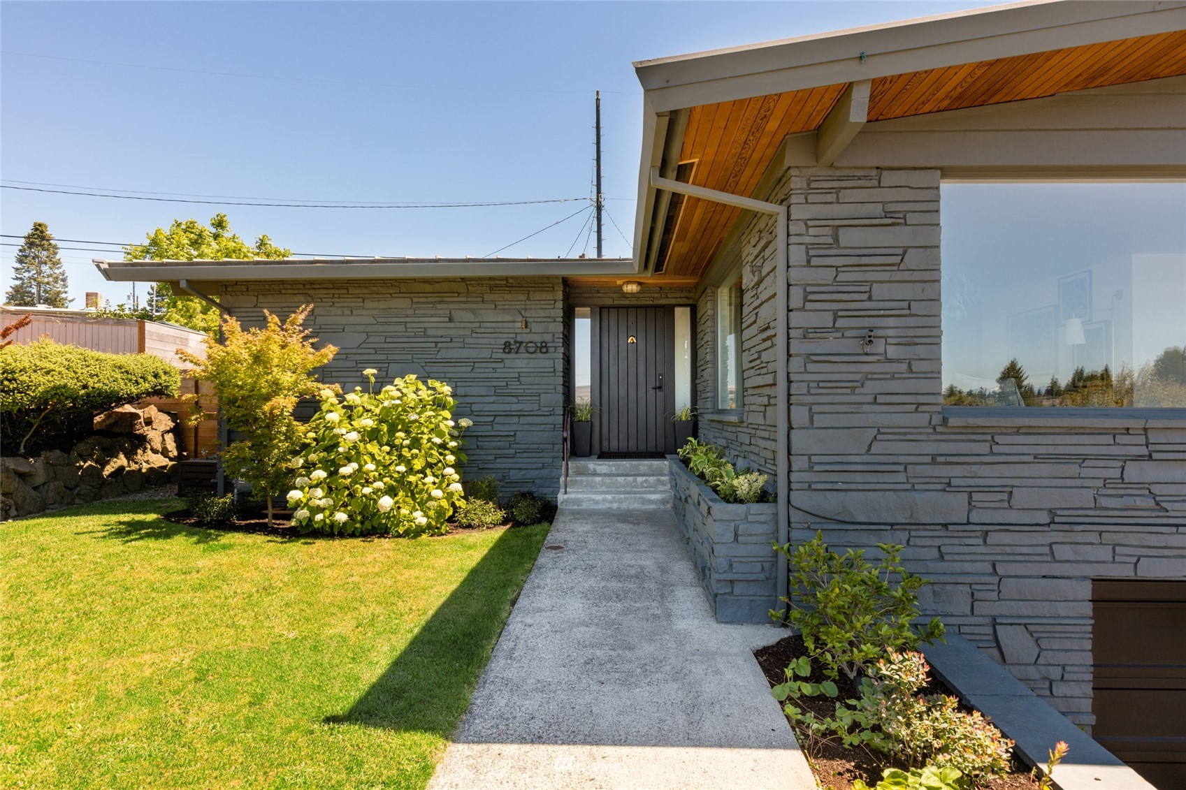 8708 22nd Avenue Northwest Seattle, WA 98117 - Photo 2 of 40