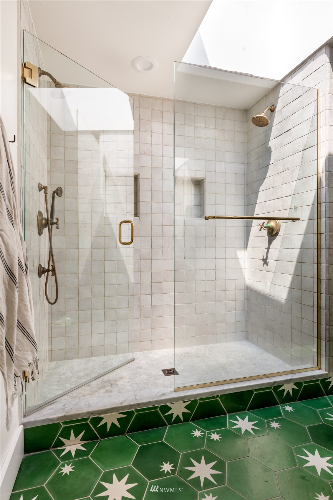 8708 22nd Avenue Northwest Seattle, WA 98117 - Photo 27 of 40