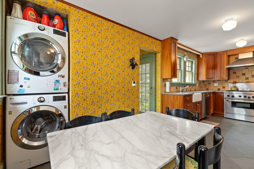 45 Russett Road Boston, MA 02132 - Photo 18 of 38 Gallery Image 18