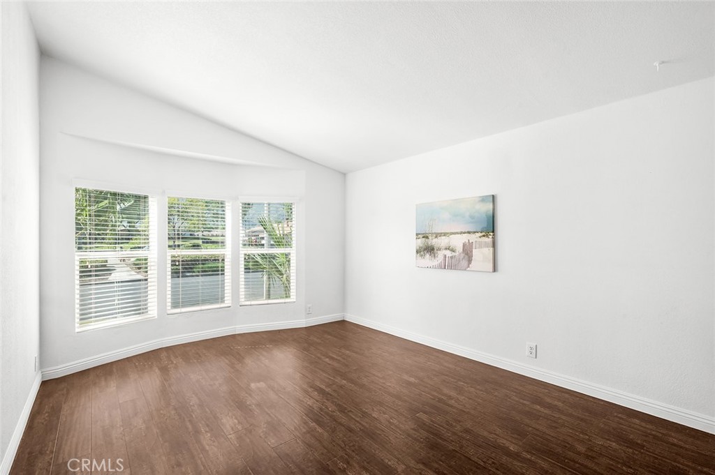 10412 Comstock Road Corona, CA 92883 - Photo 12 of 45