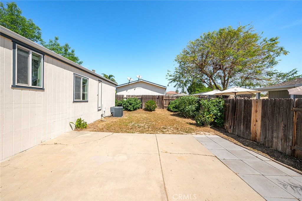 10412 Comstock Road Corona, CA 92883 - Photo 23 of 45