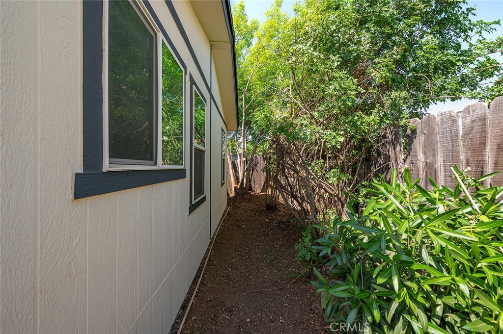 10412 Comstock Road Corona, CA 92883 - Photo 26 of 45