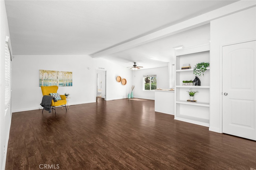 10412 Comstock Road Corona, CA 92883 - Photo 4 of 45