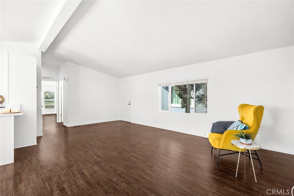 10412 Comstock Road Corona, CA 92883 - Photo 5 of 45