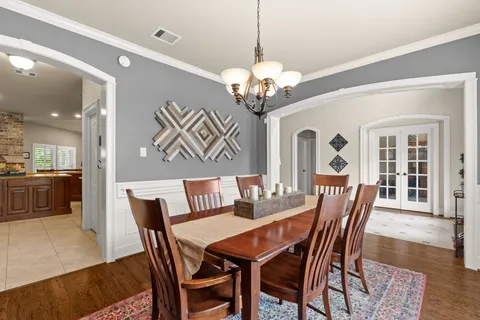 $900,000 | 23 Mariscal Place, The Woodlands, TX 77389