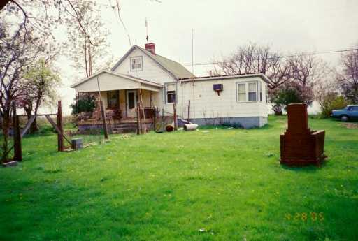 917 Walton Road Jeannette, PA 15644 - Photo 5 of 6 Gallery Image 5