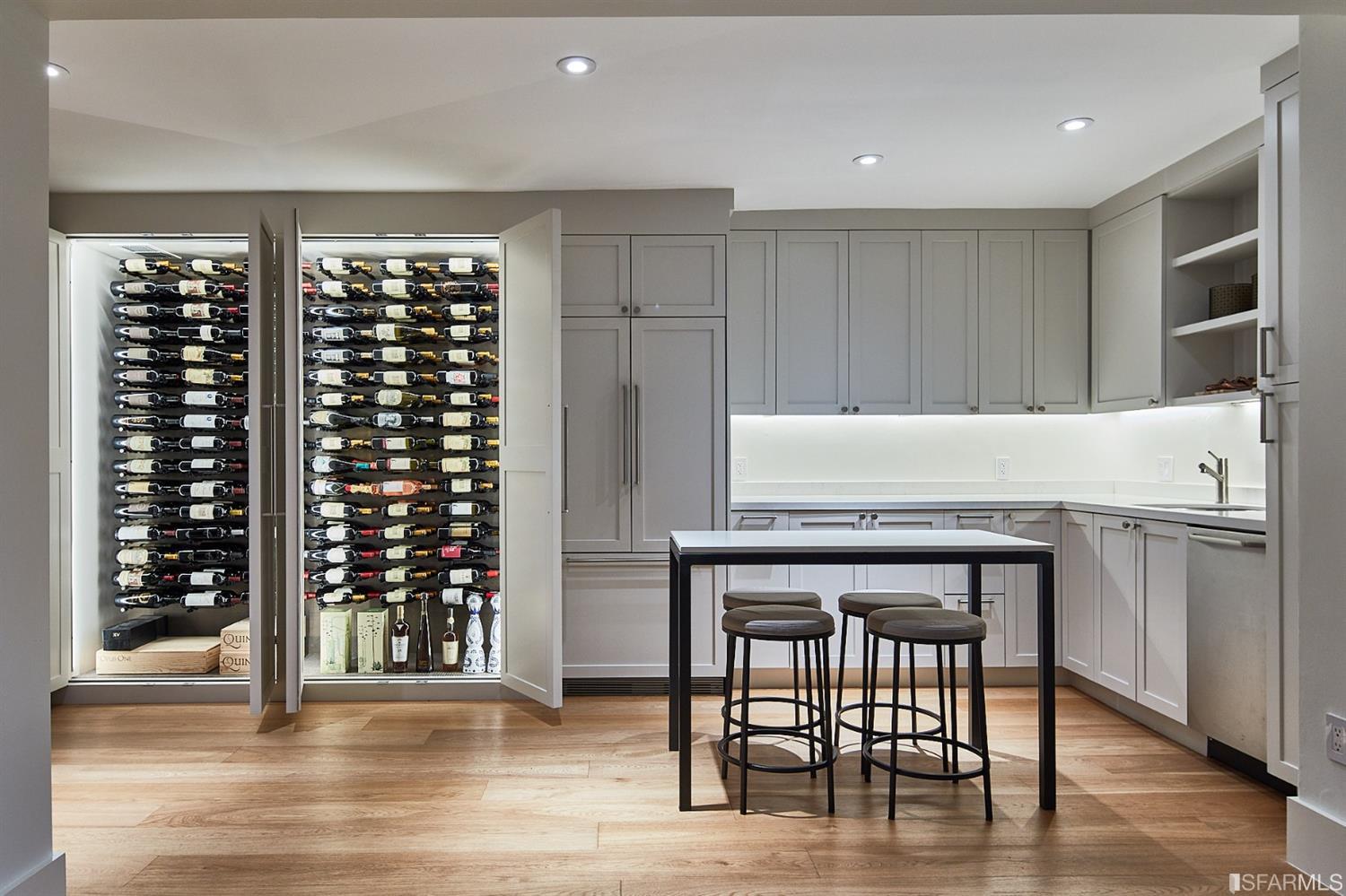 Vallejo Street San Francisco, CA 94123 - Photo 33 of 43