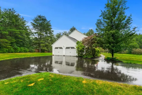 $765,000 | 52 Oak Hill Road, Brookline, NH 03033