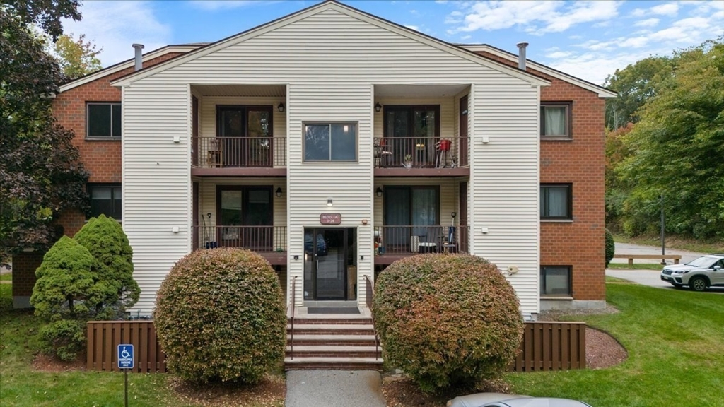 189 Littleton Road, Unit 22 Chelmsford, MA 01824 - Photo 5 of 32 Gallery Image 5