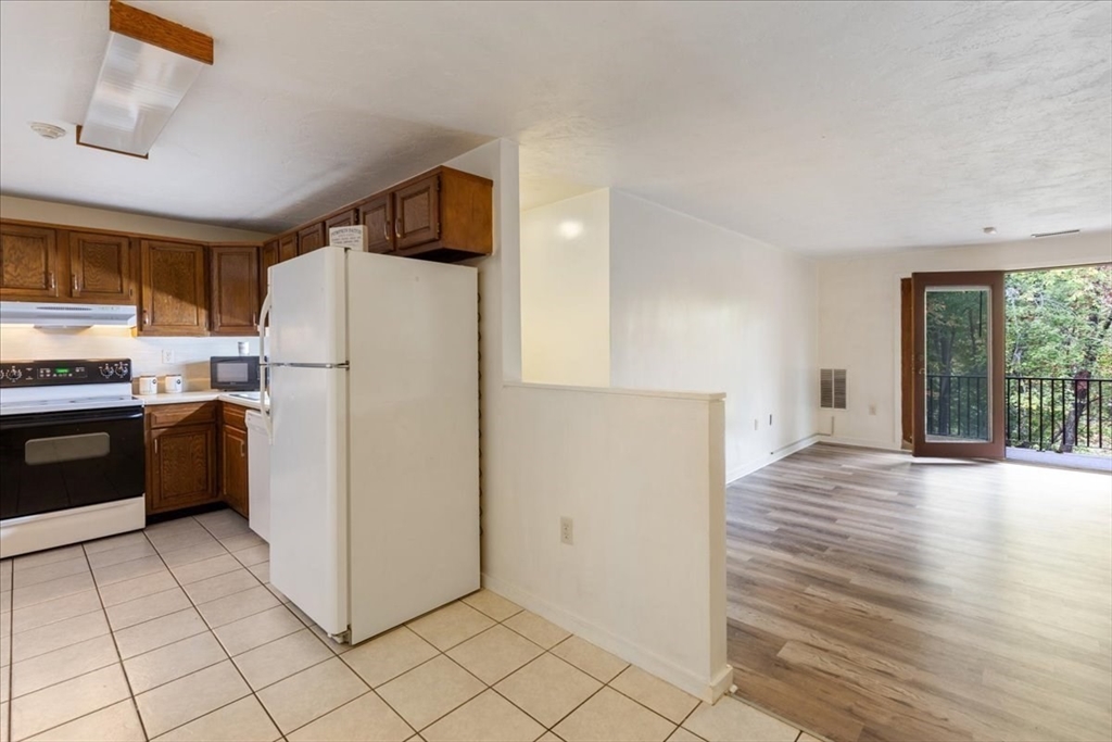 189 Littleton Road, Unit 22 Chelmsford, MA 01824 - Photo 6 of 32 Gallery Image 6