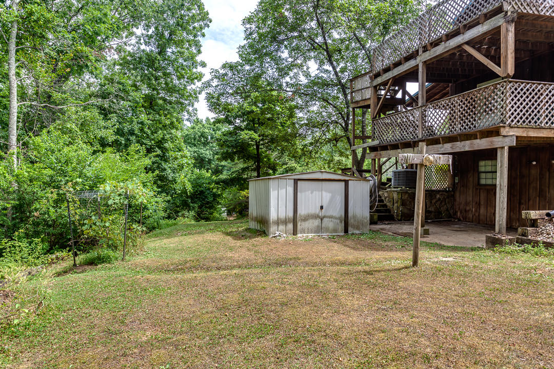227 Russell Road Harriman, TN 37748 - Photo 21 of 23 026180620-5-227RussellRdHarrimanTN-SCREE