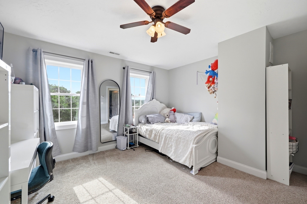 34 Bissonnette Circle Southampton, MA 01073 - Photo 22 of 42