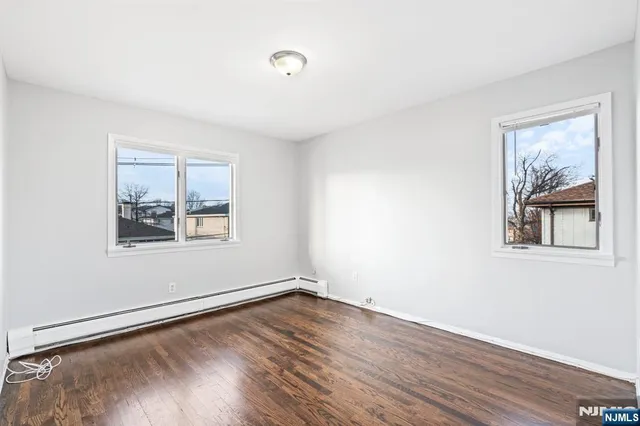 $3,300 | 15 Hillcrest Avenue, Unit A, Fort Lee, NJ 07024