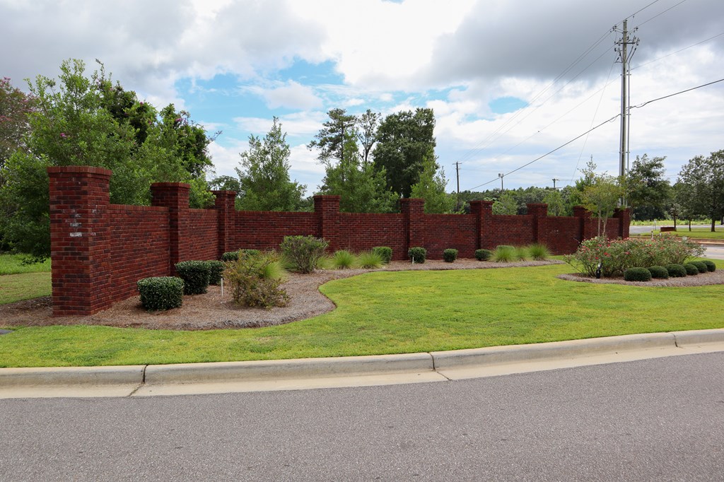 102 Laney Lane Dothan, AL 36305 - Photo 4 of 29
