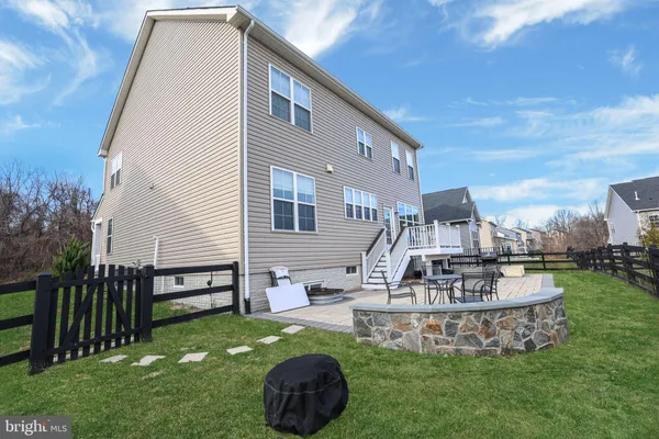 $4,500 | 17904 Ridgewood Place, Round Hill, VA 20141