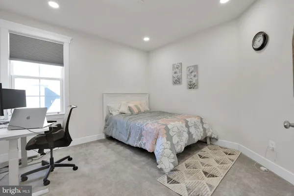 $4,500 | 17904 Ridgewood Place, Round Hill, VA 20141