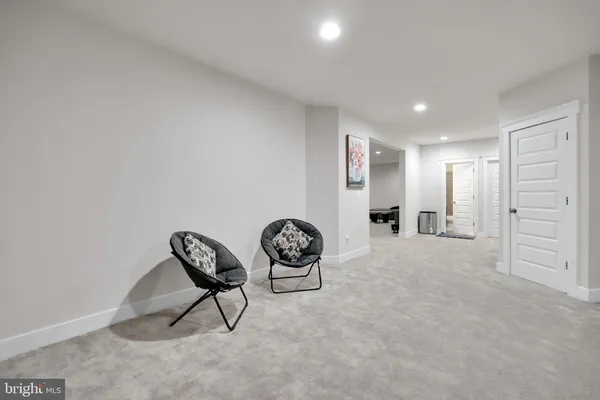 $4,500 | 17904 Ridgewood Place, Round Hill, VA 20141