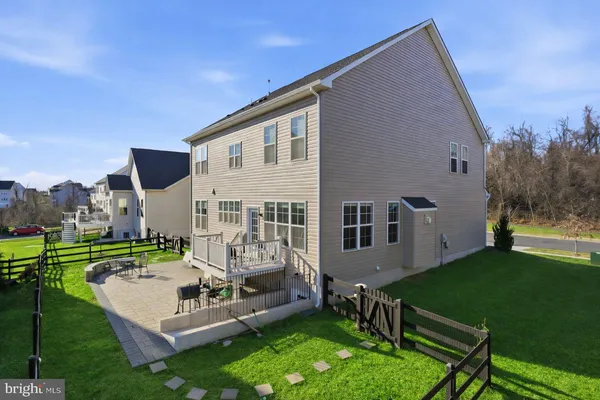 $4,500 | 17904 Ridgewood Place, Round Hill, VA 20141