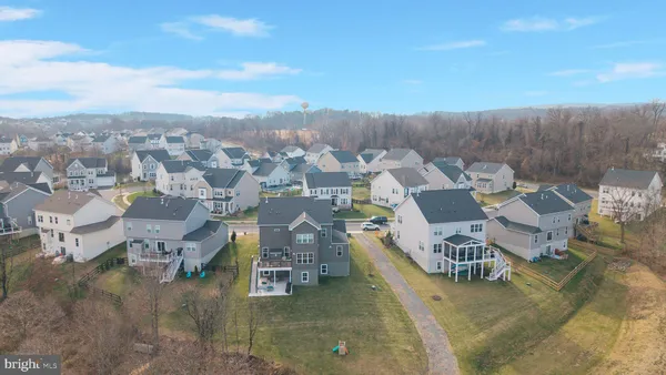 $4,500 | 17904 Ridgewood Place, Round Hill, VA 20141