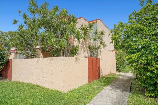 $375,000 | 20107 Southwest 123rd Drive, Miami, FL 33177