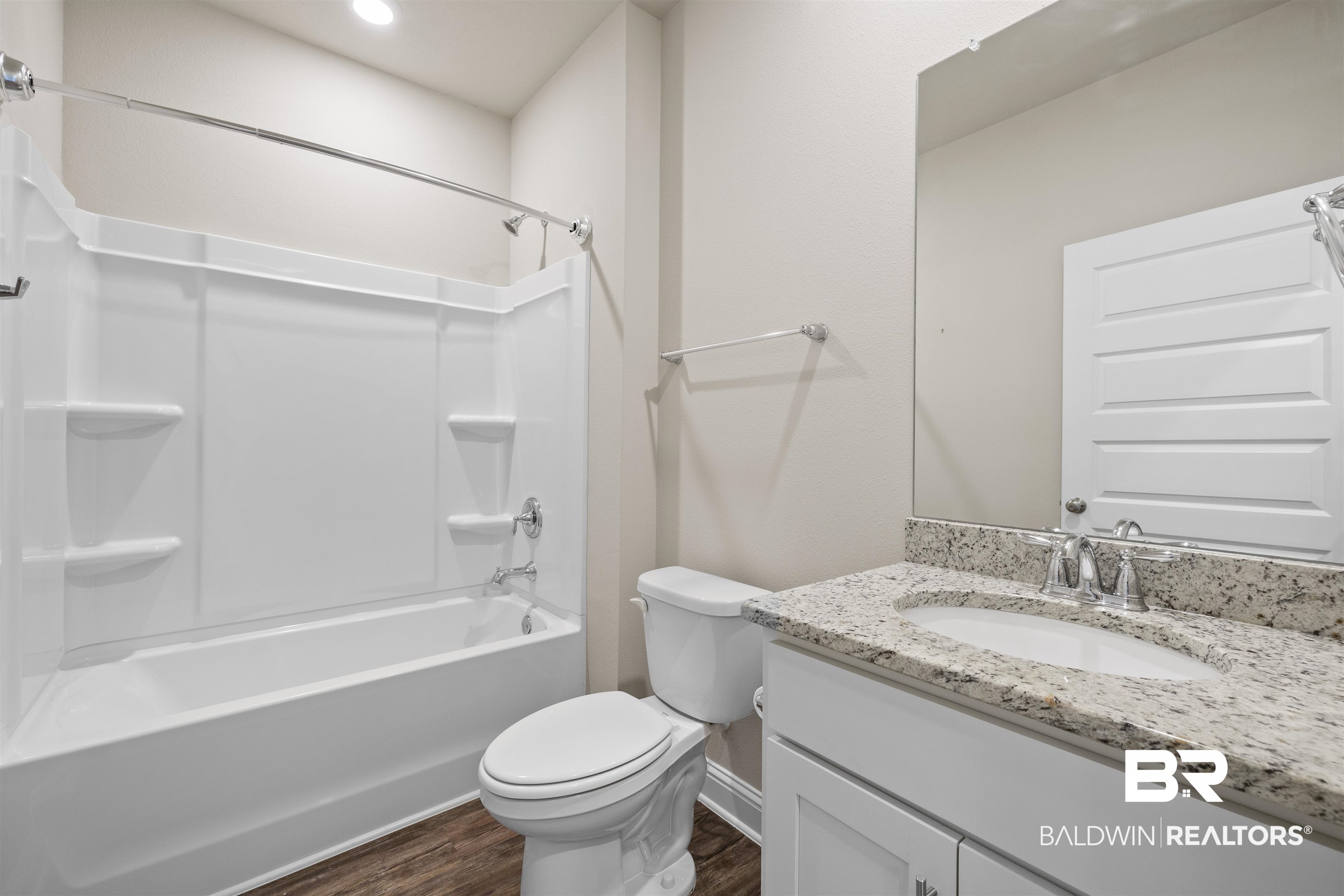 9336 Swan Point Road Daphne, AL 36526 - Photo 16 of 37 Gallery Image 16