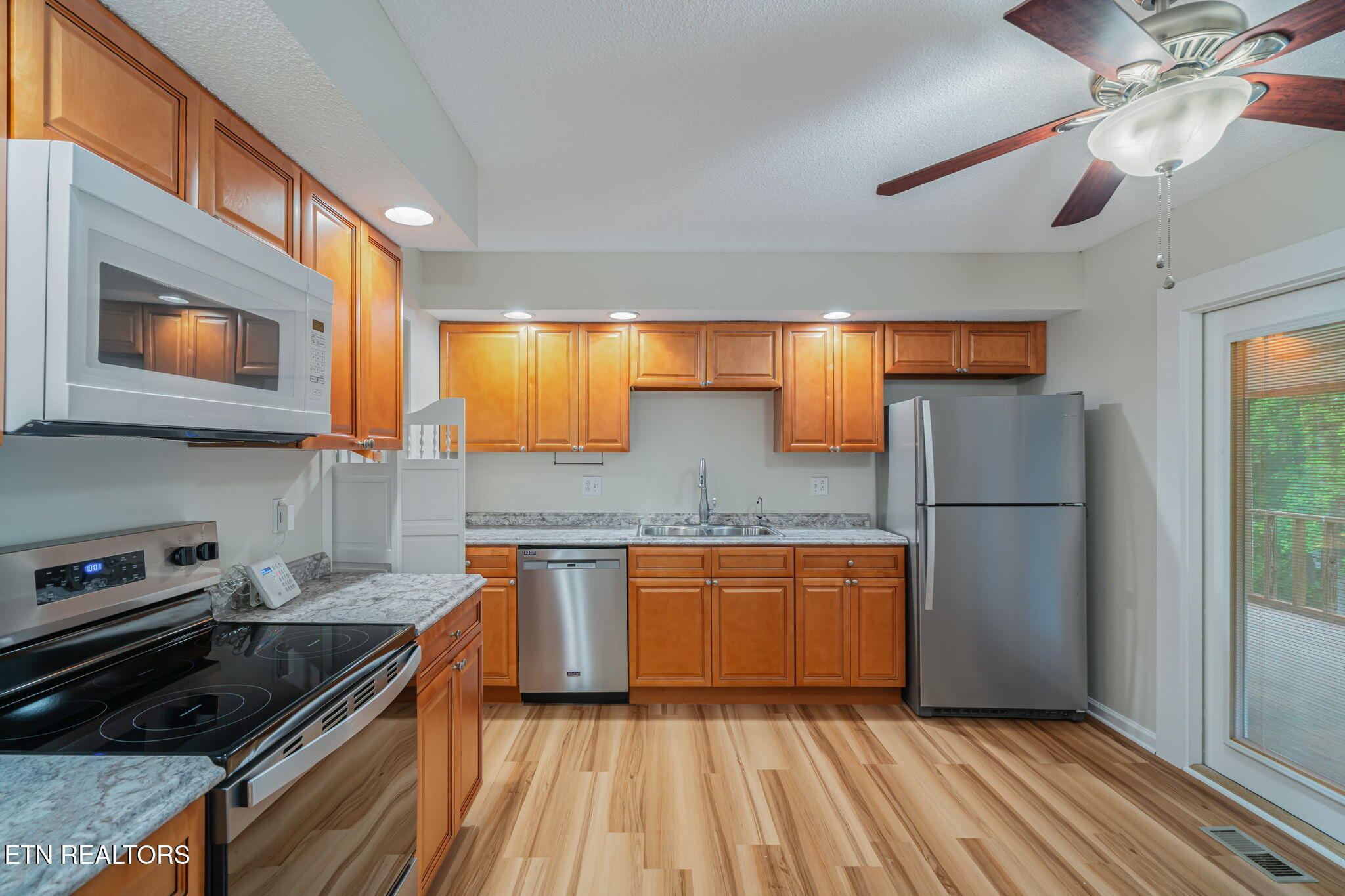 7921 Blueberry Road Powell, TN 37849 - Photo 11 of 34 Kitchen