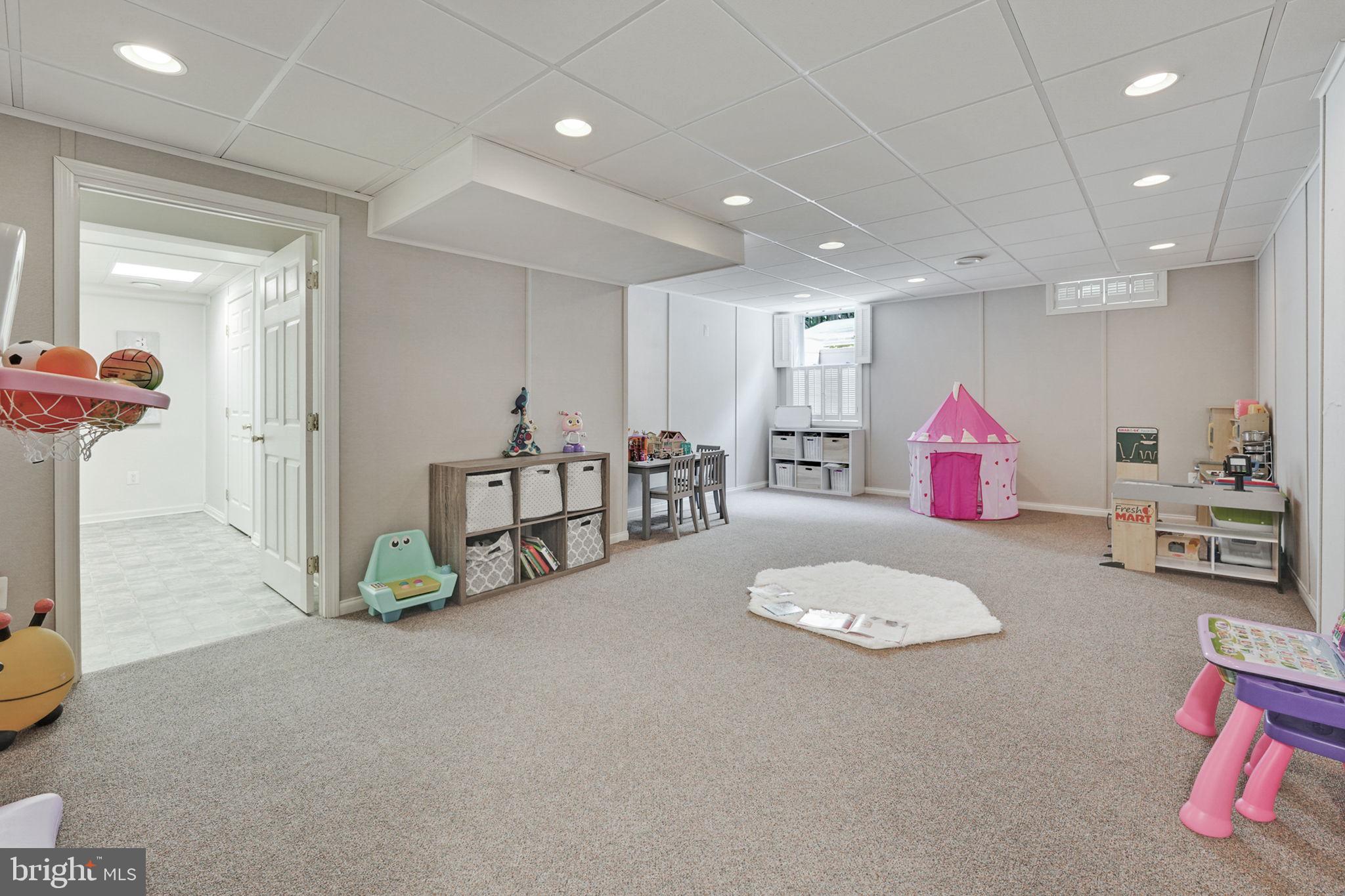 8548 Yoder Street Manassas, VA 20110 - Photo 30 of 47