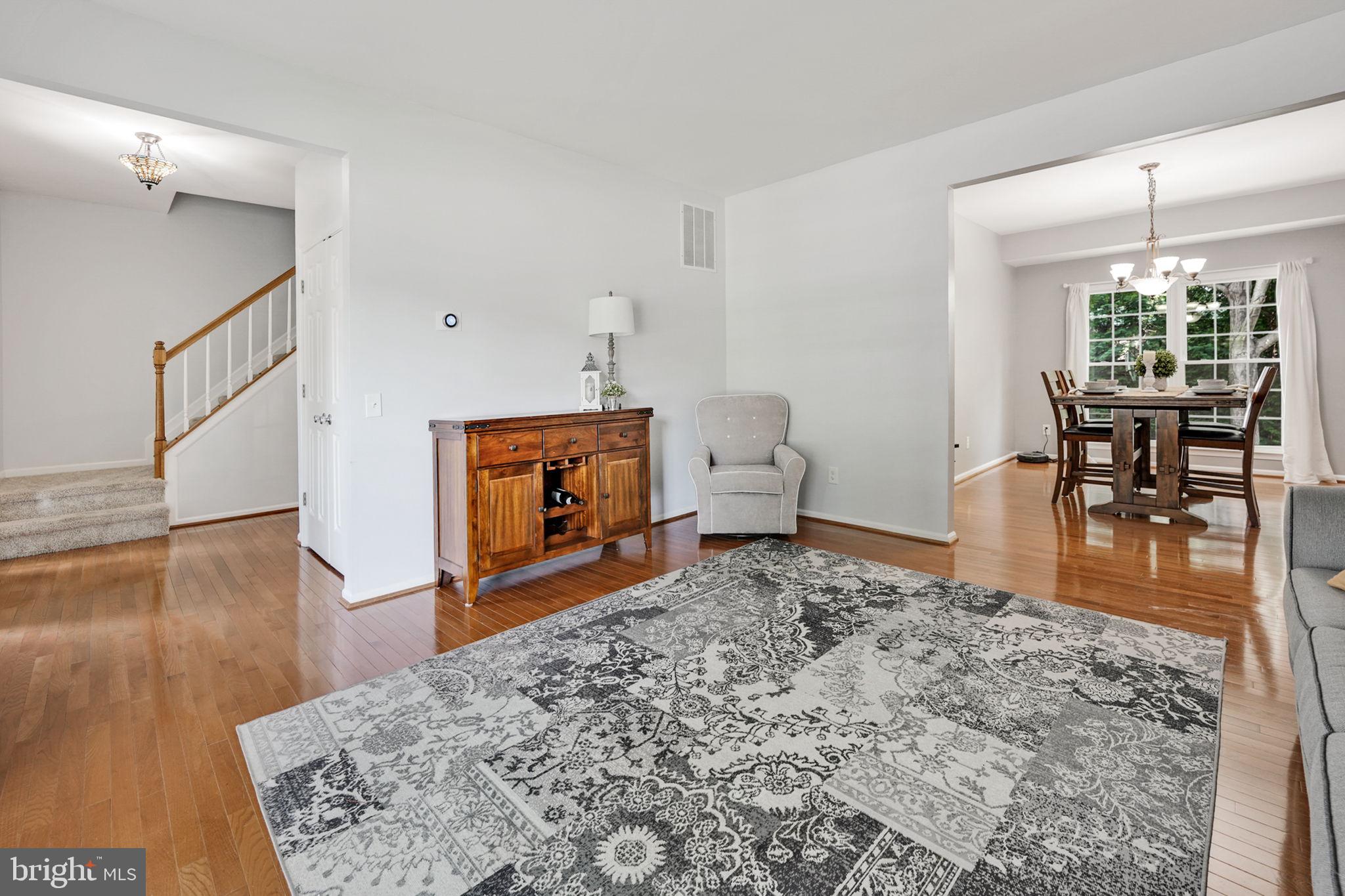 8548 Yoder Street Manassas, VA 20110 - Photo 6 of 47