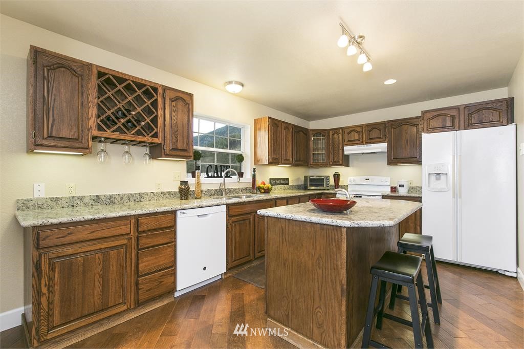 13920 Jordan Road Arlington, WA 98223 - Photo 13 of 25 Gallery Image 13