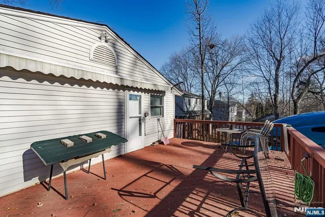 $889,900 | 64 East Century Road, Paramus, NJ 07652