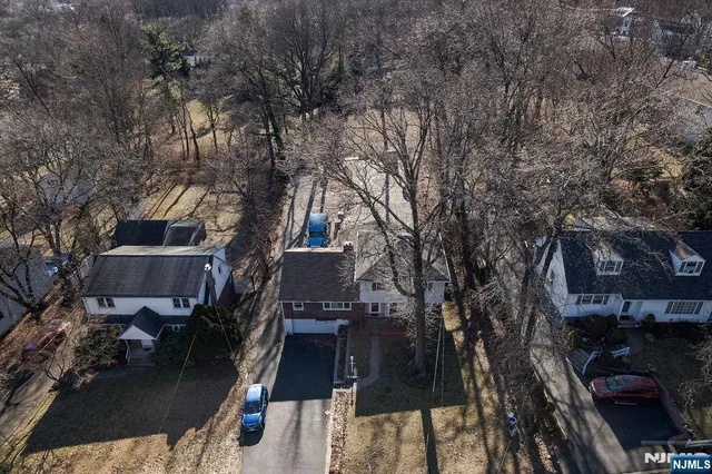 $889,900 | 64 East Century Road, Paramus, NJ 07652