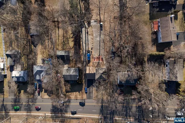 $889,900 | 64 East Century Road, Paramus, NJ 07652