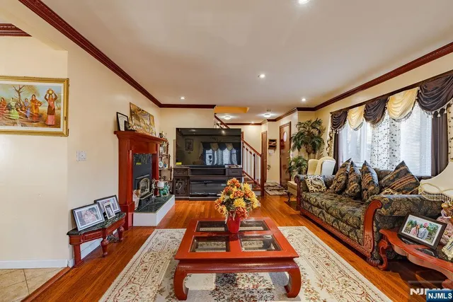 $889,900 | 64 East Century Road, Paramus, NJ 07652