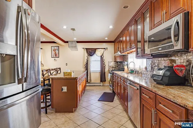 $889,900 | 64 East Century Road, Paramus, NJ 07652