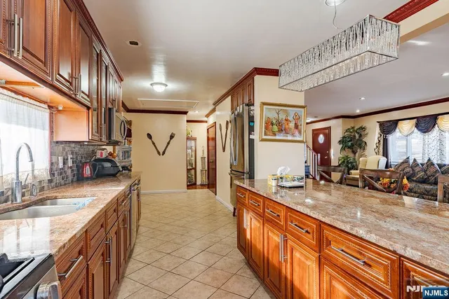 $889,900 | 64 East Century Road, Paramus, NJ 07652