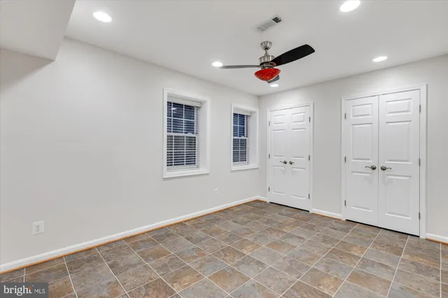 $4,950 | 427 Park Avenue, Falls Church, VA 22046