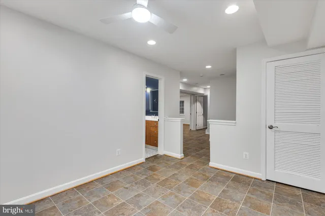 $4,950 | 427 Park Avenue, Falls Church, VA 22046