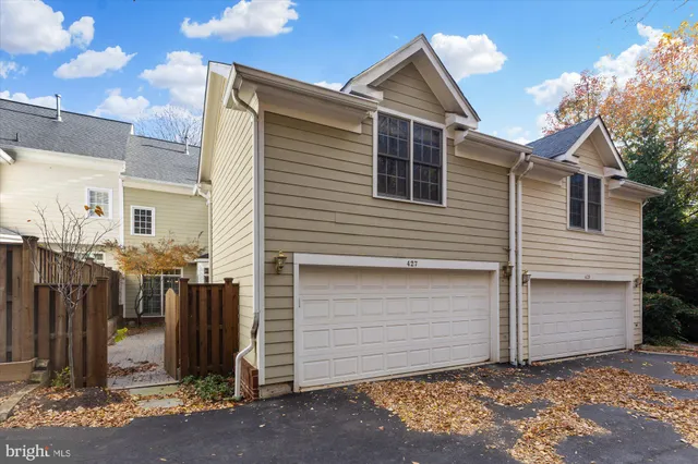 $4,950 | 427 Park Avenue, Falls Church, VA 22046