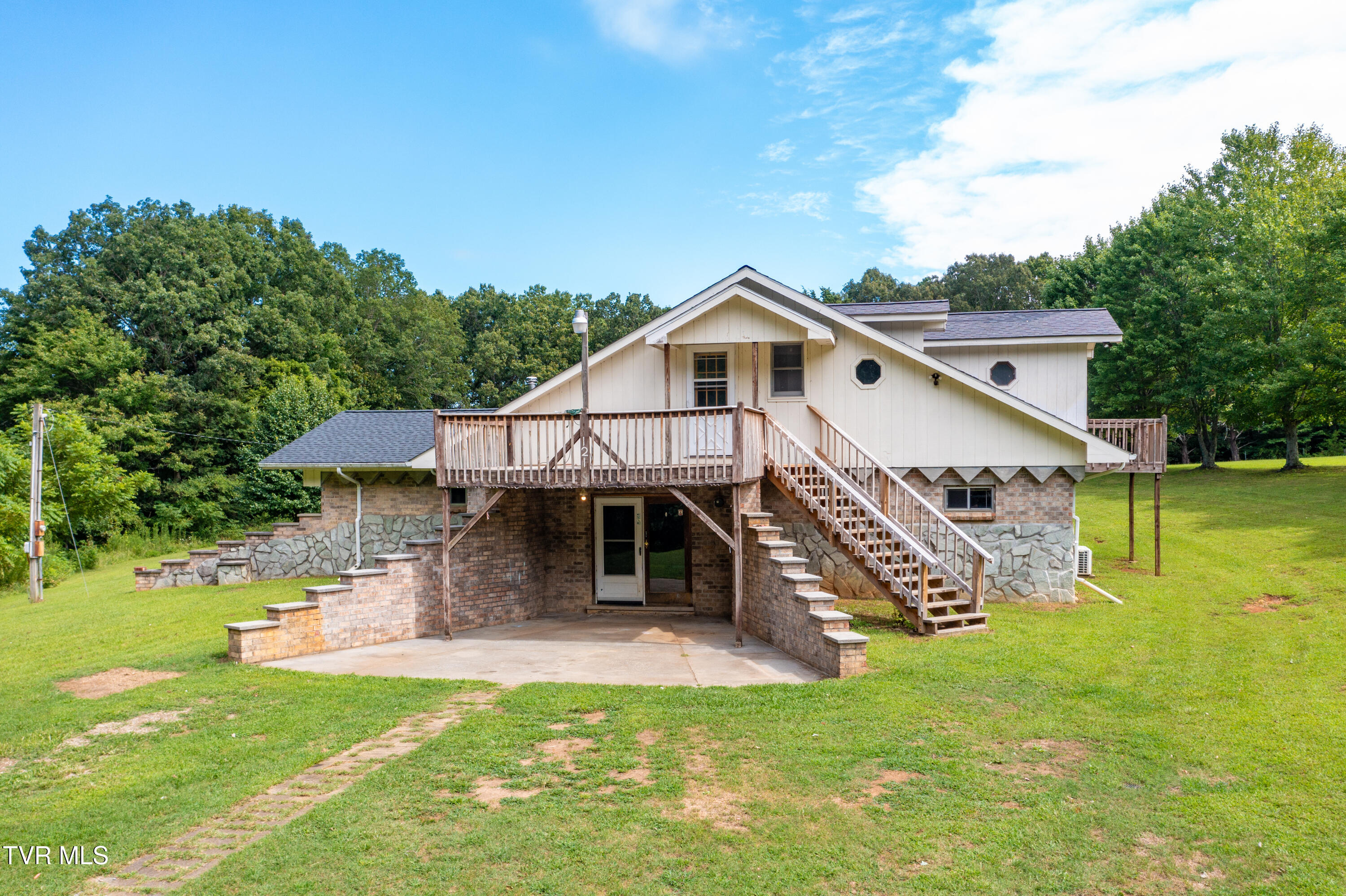 121 Dee Runion Road Jonesborough, TN 37659 - Photo 3 of 51 Dee Runion Rd-1