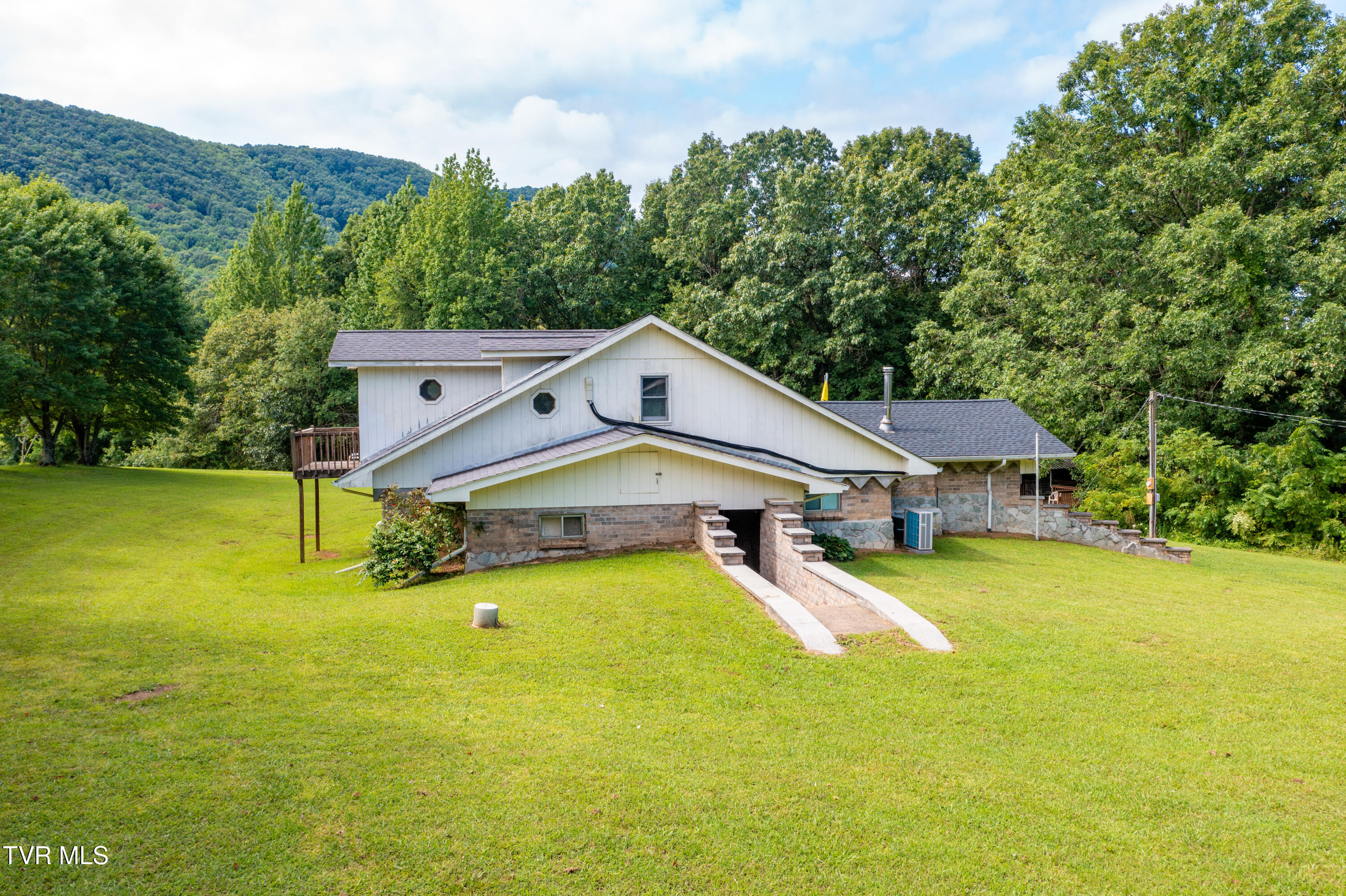121 Dee Runion Road Jonesborough, TN 37659 - Photo 33 of 51 Dee Runion Rd-9