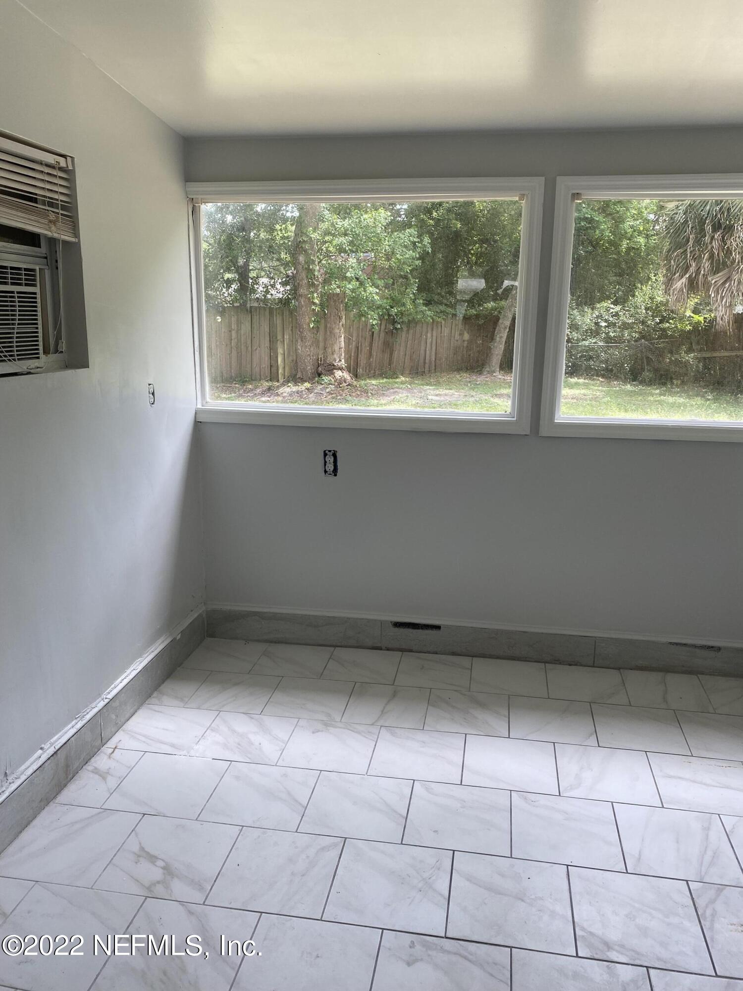 9740 Hogan Road Jacksonville, FL 32246 - Photo 12 of 15 IMG-1057