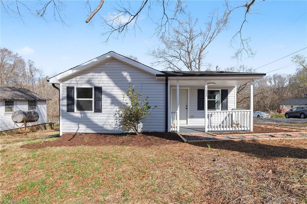1237 Irving Avenue Eden, NC 27288 - Photo 2 of 36