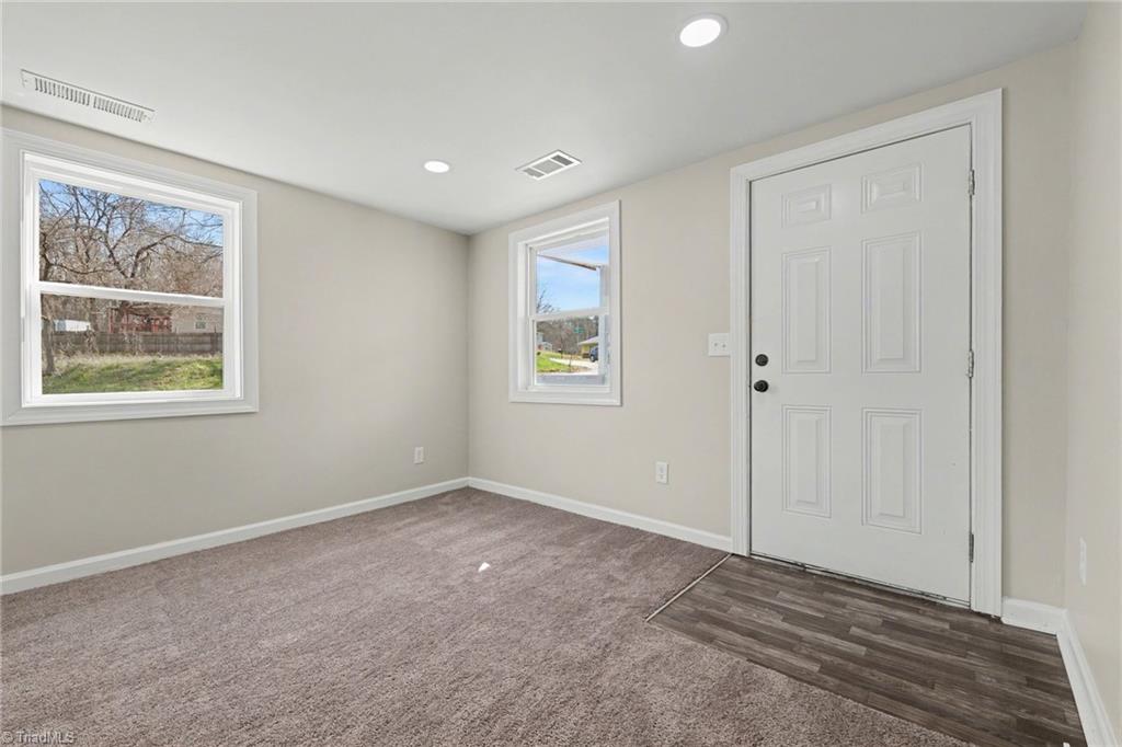1237 Irving Avenue Eden, NC 27288 - Photo 7 of 36