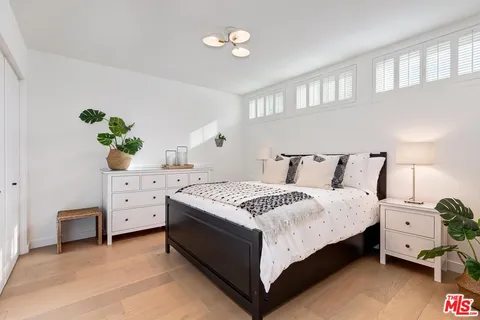 $1,595,000 | 4748 La Villa Marina, Unit D, Marina del Rey, CA 90292