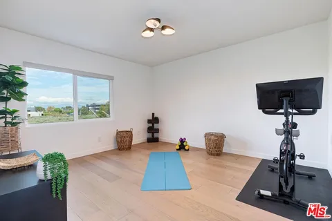 $1,595,000 | 4748 La Villa Marina, Unit D, Marina del Rey, CA 90292