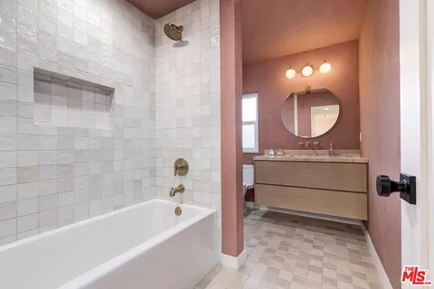 $1,595,000 | 4748 La Villa Marina, Unit D, Marina del Rey, CA 90292